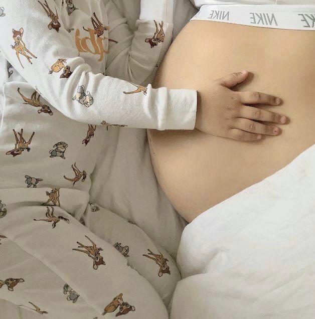 ldludaa's tweet image. Nunggu @xxoxyeol pulang ngegym