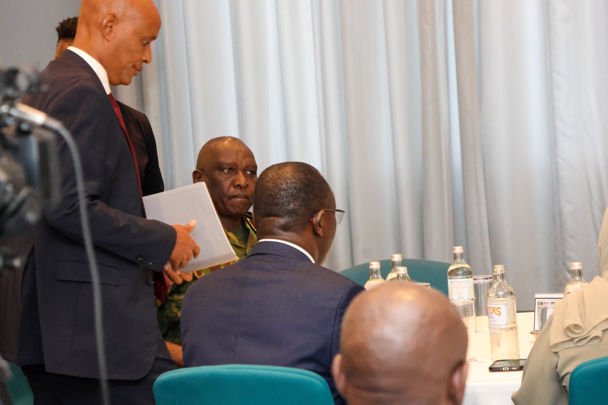 <a href="/IEBCKenya/">IEBC</a> Chairperson <a href="/EEEthekon/">Erastus Ethekon, HSC</a> today led a high-level Stakeholder Engagement Forum reviewing the November 27th By-Elections. The session, supported by <a href="/CMDKenya/">The Centre for Multiparty Democracy Kenya</a>, brought together political parties, observers, security agencies, civil society, and the media.

In his address,