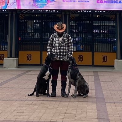 DogDeany's tweet photo. Howdy I’ve missed yall, I don’t get to stream much with what I do now. But I must say I do miss the positive vibes from social media, and what friends I feel like I’ve made and lost time for. I’d like to still consider myself an active listener. 🙏 #staywonderful #NewProfilePic https://t.co/uuz1sJ5OHA