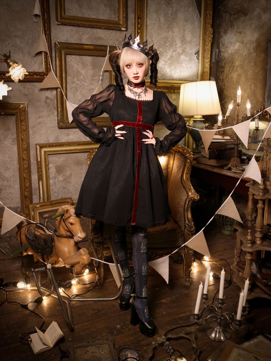 新商品】12/12 18時〜販売開始 ベルベット十字架ワンピース(ミニ) 白