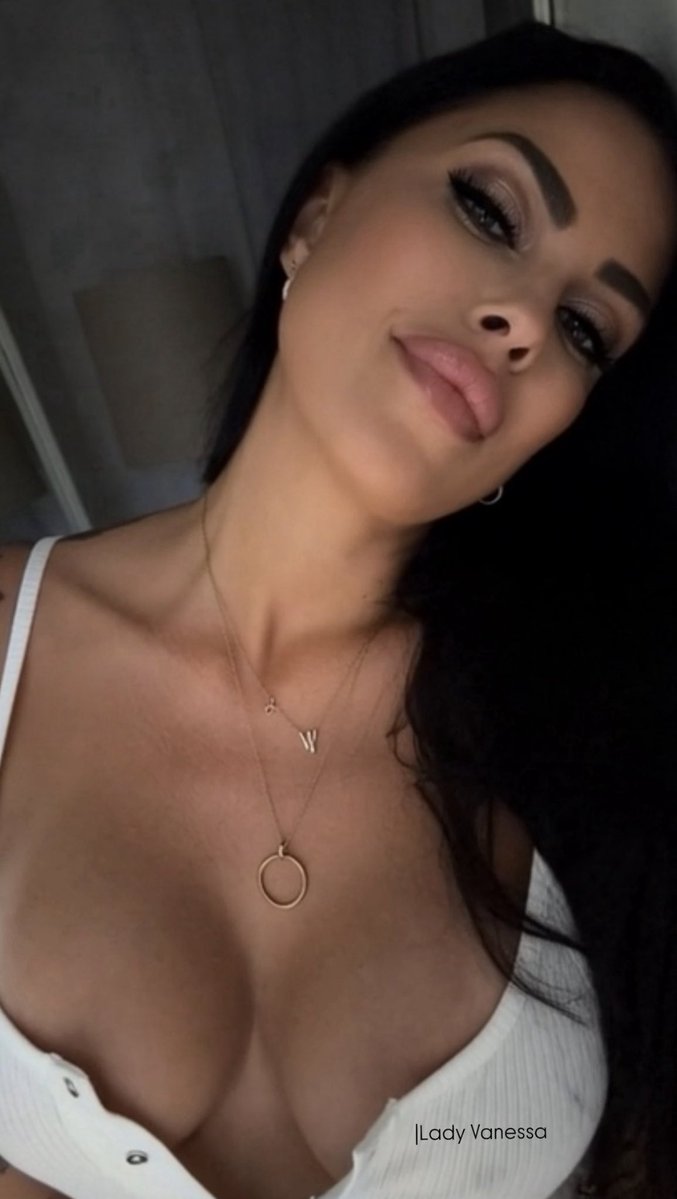 Ein Montag kann auch echt geil starten.

Denk dir nur mal, wie geil es wäre, jetzt richtig hart auf mein Konto abzuw....chsen?!?

Mmmm....kurz bevor du kommst, hörst du auf und sendest... dann w.....chst du ordentlich weiter und stoppst wieder kurz vorher und sendest... die