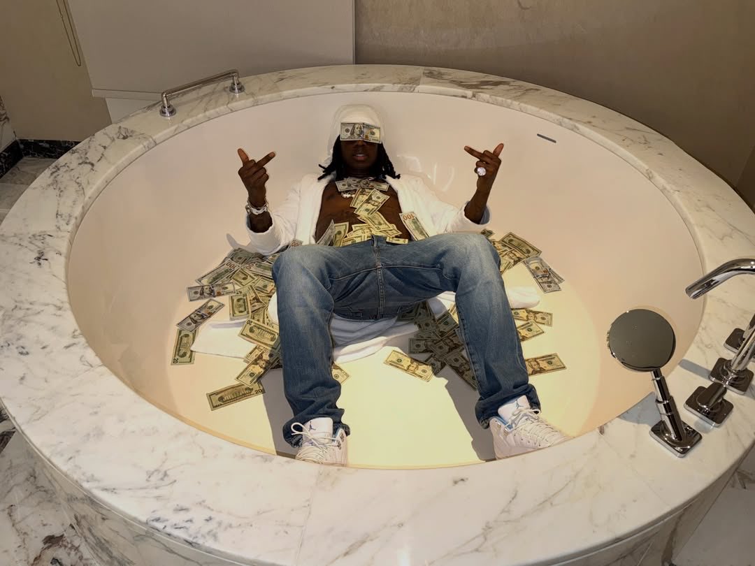 Just hit 100 followers today! 🚀
Thanks for the support 
let’s keep growing.
Drop your location + niche so I can follow back &amp; connect 🤝🔥