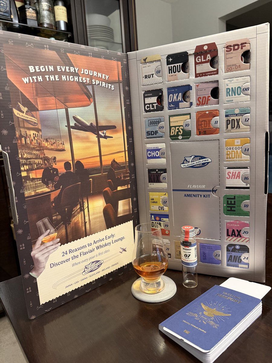 supersean579's tweet photo. It’s day 7of the @flaviar_com advent calendar! Today’s selection is 15 Stars First West Small Batch Straight Bourbon Whiskey! This was delicious!#Buyingabottle #Advent #flaviar #themostwonderfultimeoftheyear #WeWhiskyYouAMerryChristmas #MyFavoriteHolidayTradition https://t.co/Ial2TZPeow