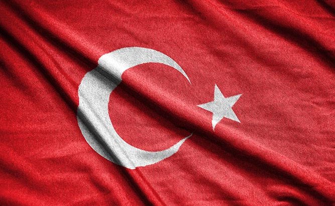 Türk milletinin başı sağ olsun!

İstanbul Çekmeköy'de yapılan uyuşturucu operasyonunda zehir tacirlerinin ateş açması sonucu ağır yaralanan özel harekat polisi Emre Albayrak'ın kaldırıldığı hastanede şehit olduğunu büyük bir üzüntüyle öğrendim. Yüce Allah aziz şehidimize