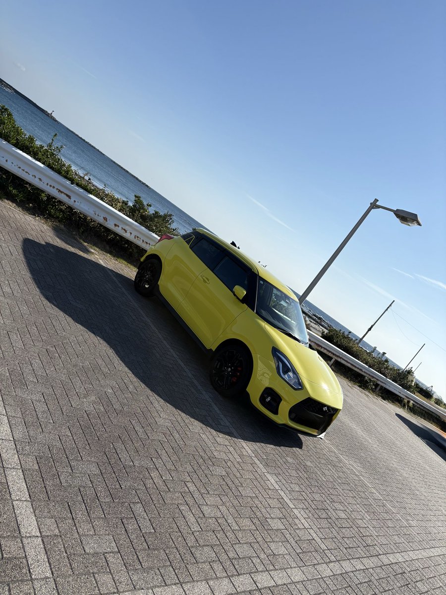 n_sRIZAP's tweet photo. 今日はスイスポでドライブ🚙
やっぱりいいクルマだ☺️ https://t.co/f7lIJPPz0w