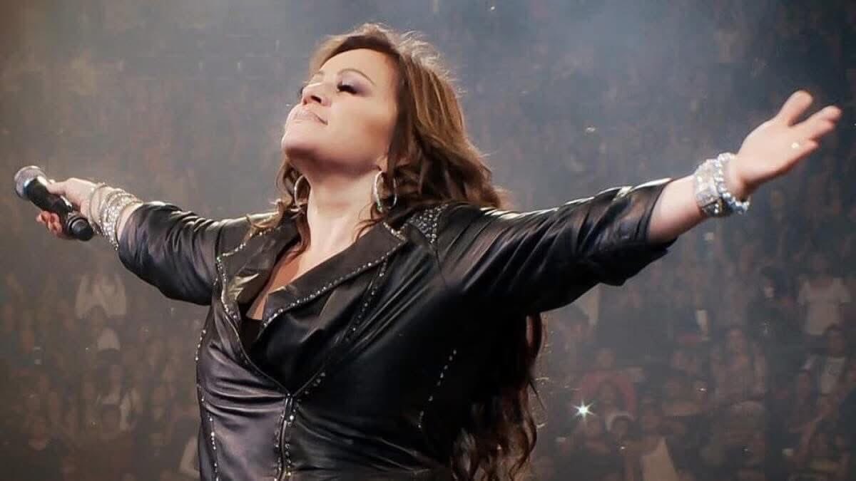 Indie5051's tweet photo. Un día como hoy del año 2012, Jenni Rivera ofrecía el último concierto de su vida en la Arena Monterrey. https://t.co/5QKUINtfKG