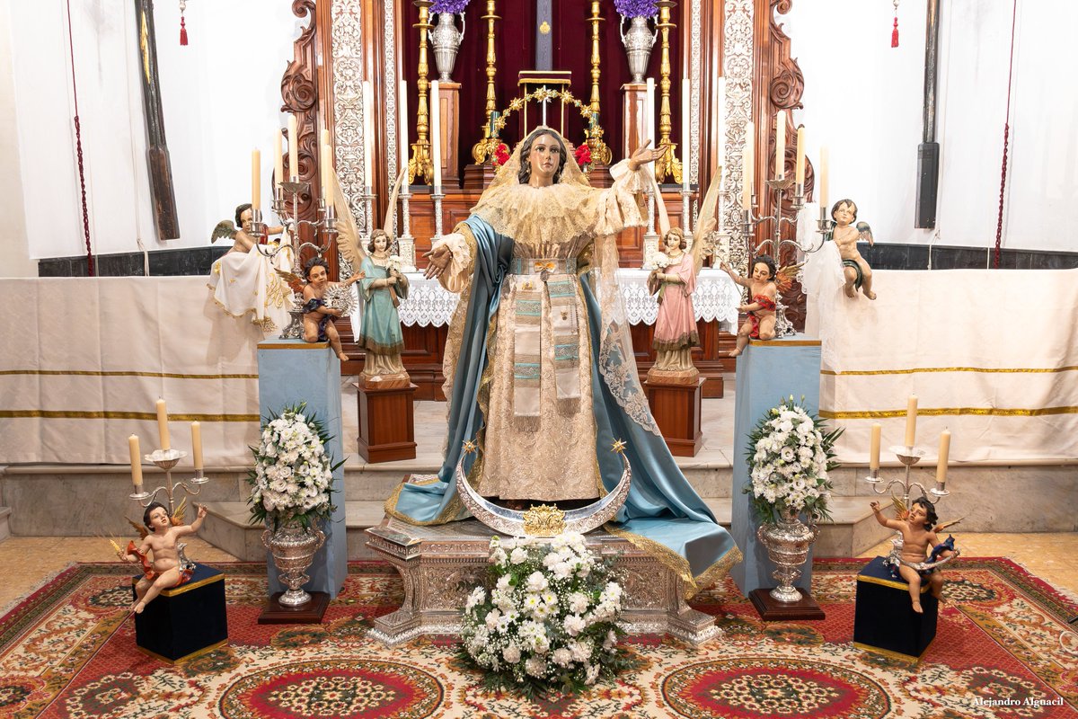 -INMACULADA-“SINE LABE CONCEPTA”. Hoy 8 de diciembre celebramos la Solemnidad de la Inmaculada Concepción de la Santísima Virgen María. 

"Bendita sea tu pureza
y eternamente lo sea
pues todo un Dios se recrea 
en tan graciosa belleza".

📷 Alejandro Alguacil