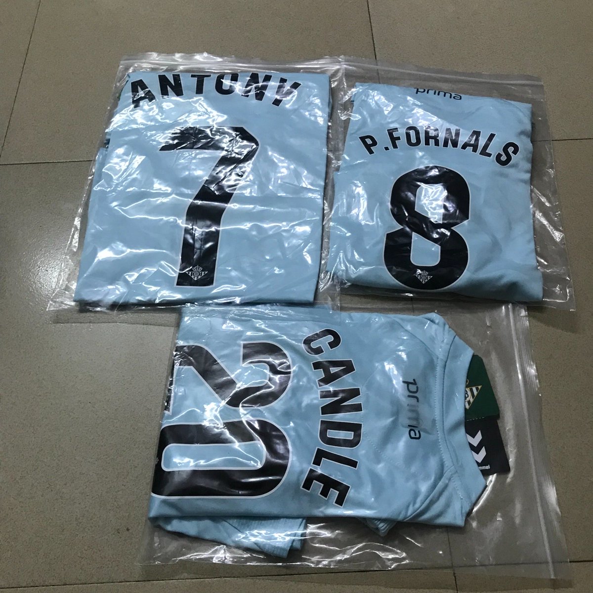 Camishop tweet media