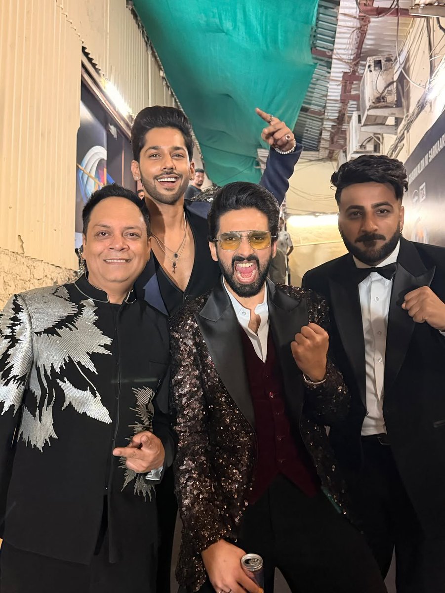 Backbencher group pose together on Bigg Boss 19 Grand Finale.