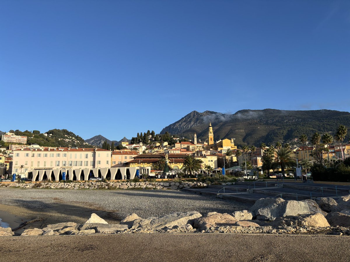 Et si #Menton changeait avec vous ? 

Venez partager un moment de convivialité et d’échanges, samedi 13 décembre à 17h à l’Onda. 

Par curiosité, par envie, par conviction, soyez les bienvenus pour participer à l’avenir de Menton.

Partons ensemble #àlareconquêtedementon !