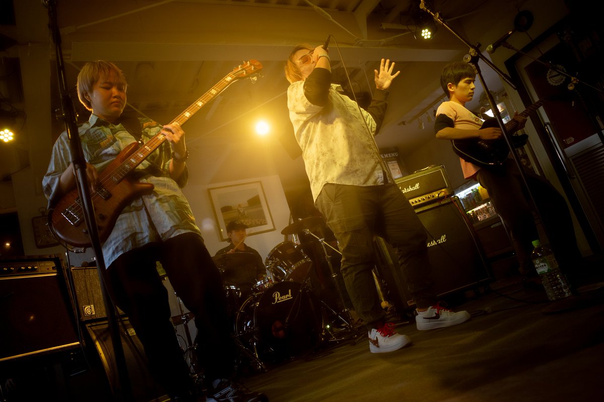 2025年12月7日(日)
「〜えん〜」vol.3
at 吉祥寺DAYDREAM

ご来場ありがとう御座いました!!
NEXT⇨1月30日 大久保HOTSHOT

撮影：モカ

#昭和歌謡
#ヤモリ駄菓子屋
#citypop