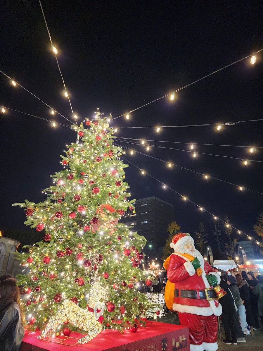 king_proud's tweet photo. どちゃくそ久々に静岡市来てみたww

クリスマスマーケットなるものにきてみたよ✨🎄✨ https://t.co/NU2Q2aLnhe