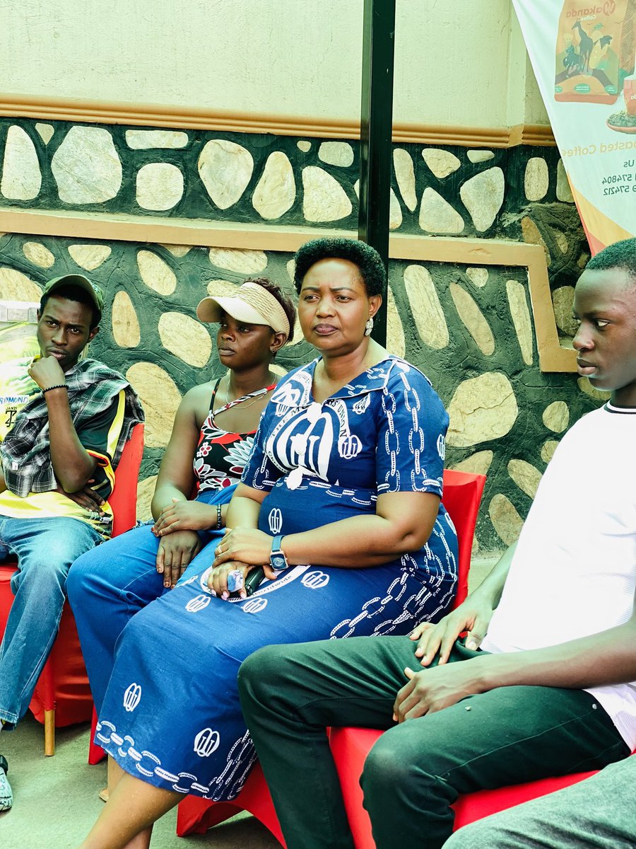 TendoIsaac3426's tweet photo. Privileged to share highlights from Tech&amp;LifeSkillsDay fest (Dec 6th)! Event brought together young minds &amp; experts to discuss #MentalHealth, #DigitalLiteracy &amp; #Skillings. Inspiring to see passion &amp; dedication! Skills = transformation https://t.co/wrHUhS1FPt