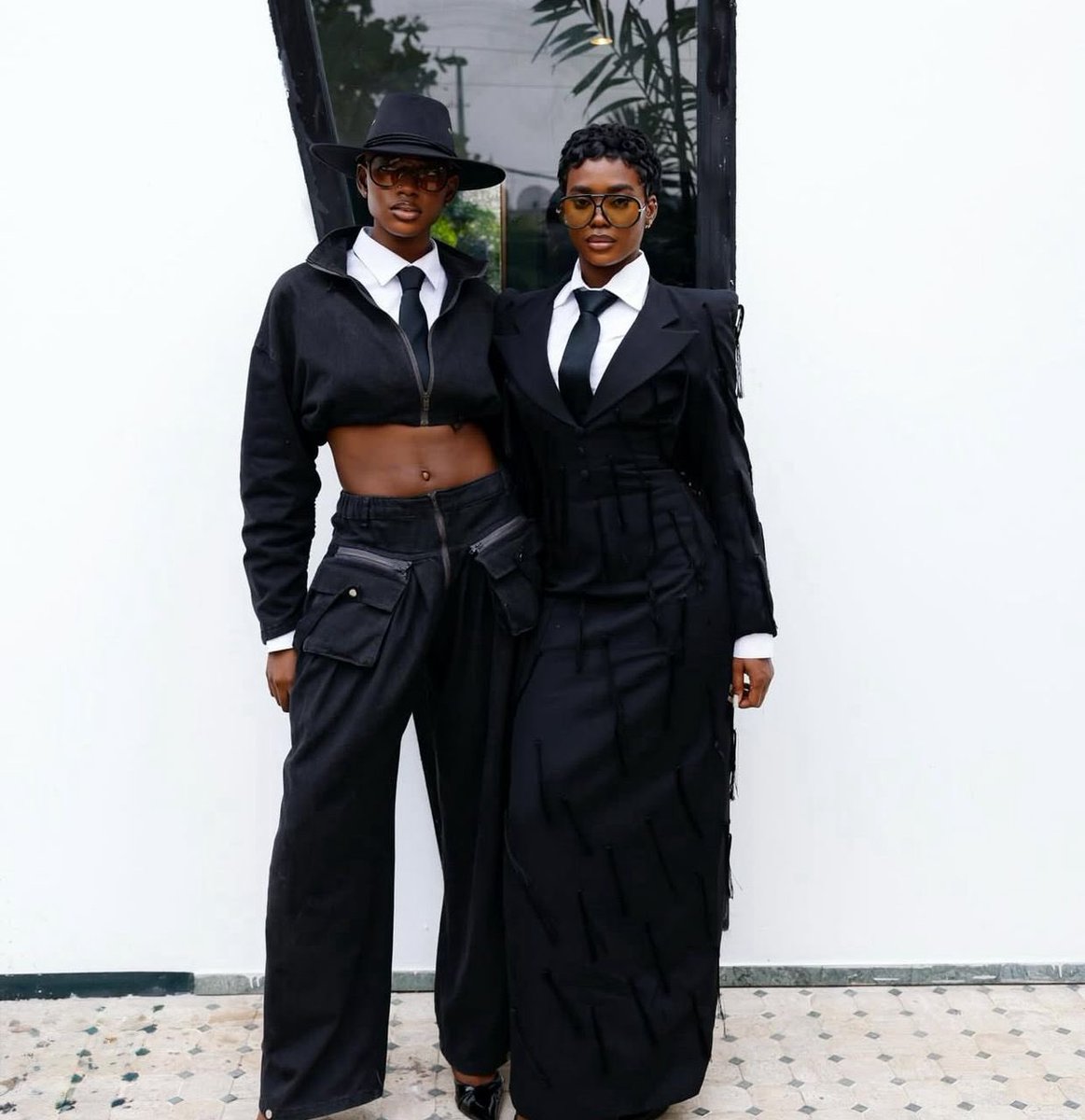 nbgafrica's tweet photo. Two former Big Brother Naija Season 10 housemates, Dede and Joanna, stepped out in similar fits and absolutely ate in their own way. 😍

If you had to pick one look, whose style are you stealing? 👀

#nbgcelebs #nbgengagement https://t.co/eFz5MTlYmz