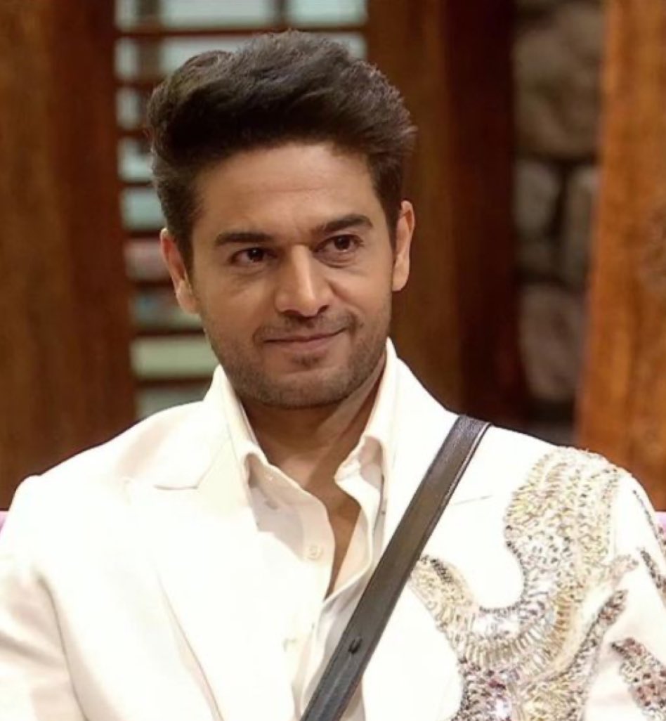 relatewithdivas's tweet image. I believe he’s a good actor. Such a amazing actor that he acted in whole bb19 🙏🏿😭

#unfair #FarhanaBhatt #ScriptedBiggBoss #bb19 #GauravKhanna