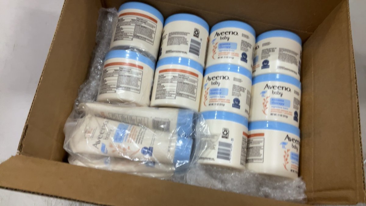 Fishisfast_AR's tweet image. كثير عملاء جدد يسألون: "إذا فكيتوا الصناديق وجمعتوا الأغراض، هل بتكون بأمان؟"

شوف الصورة واحكم بنفسك. 👇 إحنا ما نرمي الأغراض عشوائياً. فريقنا مدرب يرتب كل قطعة بمكانها الصحيح عشان نضمن أقصى حماية وبأقل مساحة ممكنة.

حماية أكثر + حجم أقل = شحن أرخص.