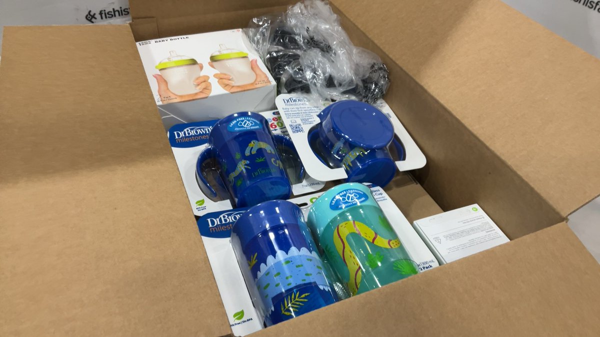 Fishisfast_AR's tweet image. كثير عملاء جدد يسألون: "إذا فكيتوا الصناديق وجمعتوا الأغراض، هل بتكون بأمان؟"

شوف الصورة واحكم بنفسك. 👇 إحنا ما نرمي الأغراض عشوائياً. فريقنا مدرب يرتب كل قطعة بمكانها الصحيح عشان نضمن أقصى حماية وبأقل مساحة ممكنة.

حماية أكثر + حجم أقل = شحن أرخص.