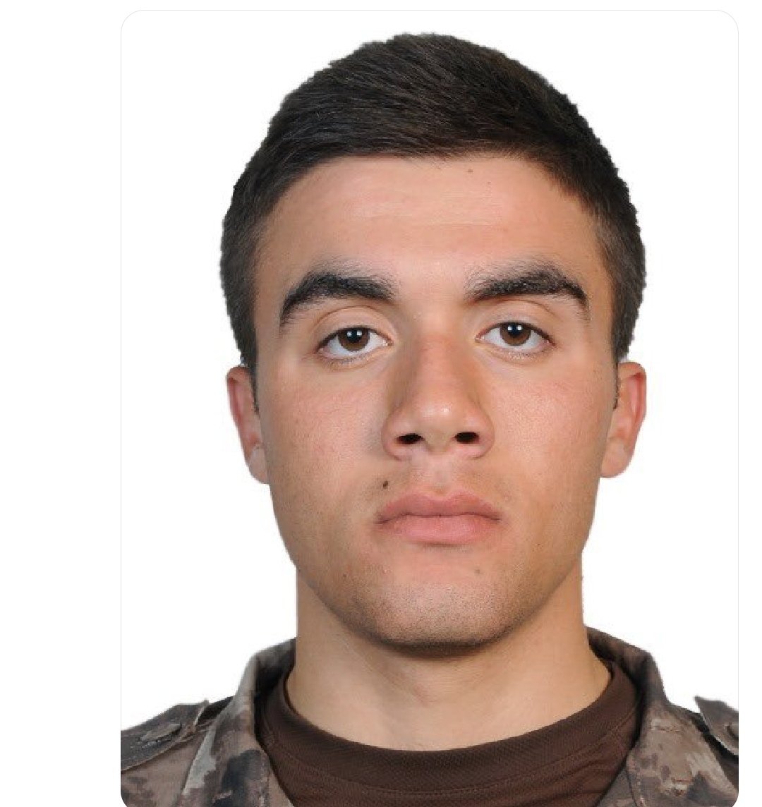 YETER ARTIK YETEEEEER!
Bize "Menemeni yakın" diyen zihniyet lazım.
Biz neden hep pırlanta gibi gençlerimizi kaybediyoruz.

#şehit