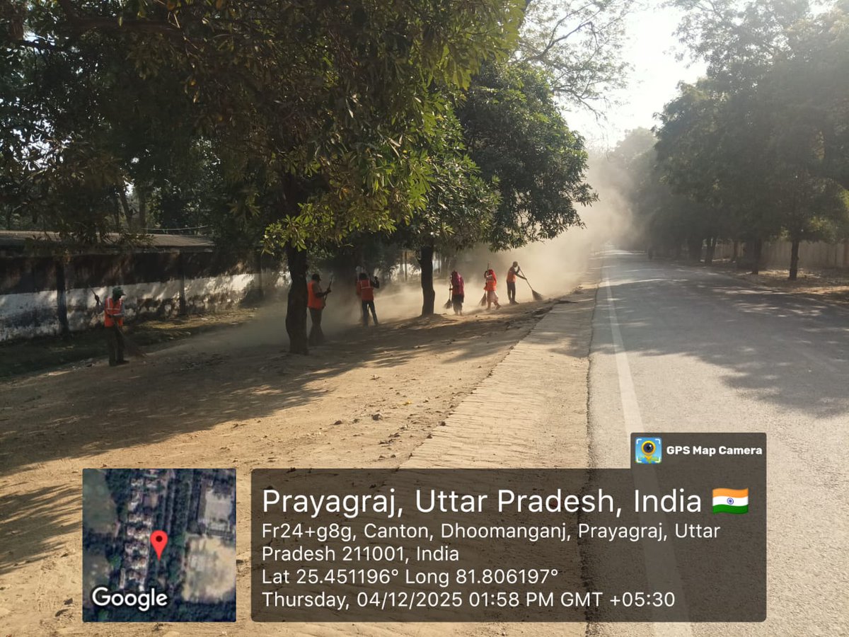 cballahabad's tweet photo. SHS2025: Cleaning of footpaths, roads, and drains, along with dustbin maintenance and replacement of old dustbins with new ones, was carried out in New Cantonment, Prayagraj. #SpecialCampaign5_0 #SHS2025 #SwachhBharat #Swachhotsav #SwachhataHiSeva2025
@pddecc https://t.co/QwFfikdSMA