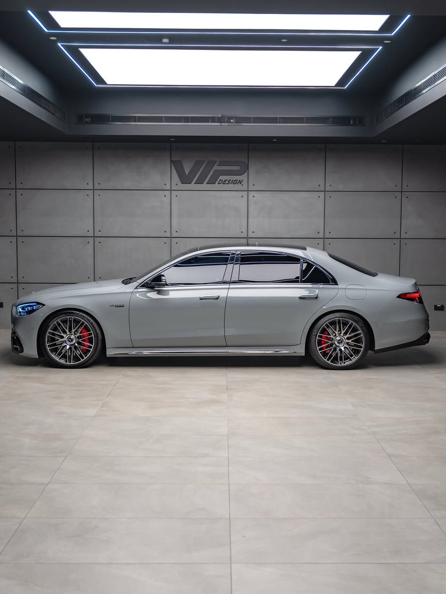 Luteendo's tweet image. If you see this in someone’s garage, just know the pockets are deep 🥵

Mercedes Benz S63 E-performance Edition 1