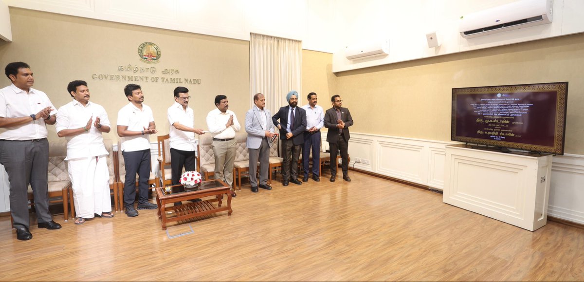 தமிழ்நாட்டில் விளையாட்டு மேம்பாட்டிற்காக சட்டமன்றத் தொகுதிக்கு ஒரு மினி ஸ்டேடியம் அமைக்கப்படும் என்று மாண்புமிகு முதலமைச்சர் <a href="/mkstalin/">M.K.Stalin - தமிழ்நாட்டை தலைகுனிய விடமாட்டேன்</a> அவர்கள் தந்த திட்டம், விரைவாக செயல்வடிவம் பெற்று வருகிறது.

பல்வேறு தொகுதிகளில் மினி ஸ்டேடியங்கள் திறக்கப்பட்டு பொதுமக்கள் பயன்பாட்டிற்கு