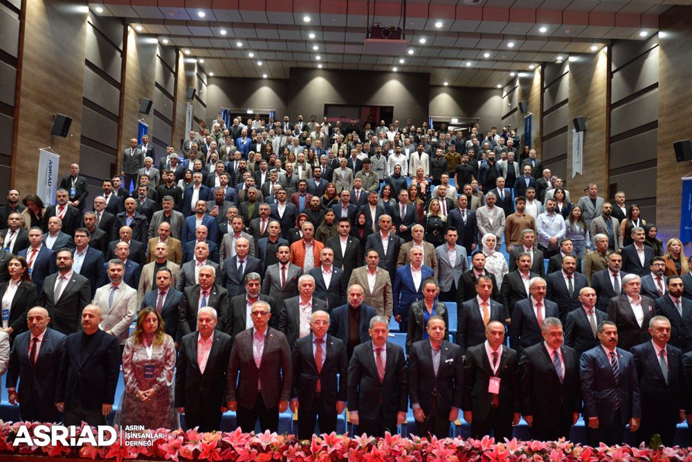 ASRİAD Kocaeli Şubesi'nin 1. Olağan Genel Kurulu, Ticaret Bakan Yardımcısı Mahmut Gürcan, eski bakan ve büyükelçi Egemen Bağış, bölge milletvekilleri ve idari erkan, ASRİAD Genel Başkanı Cemil Yıldız ve Genel Merkez Yönetim Kurulu, Kocaeli Şube Başkanı Nihat Yıldırım ve Şube