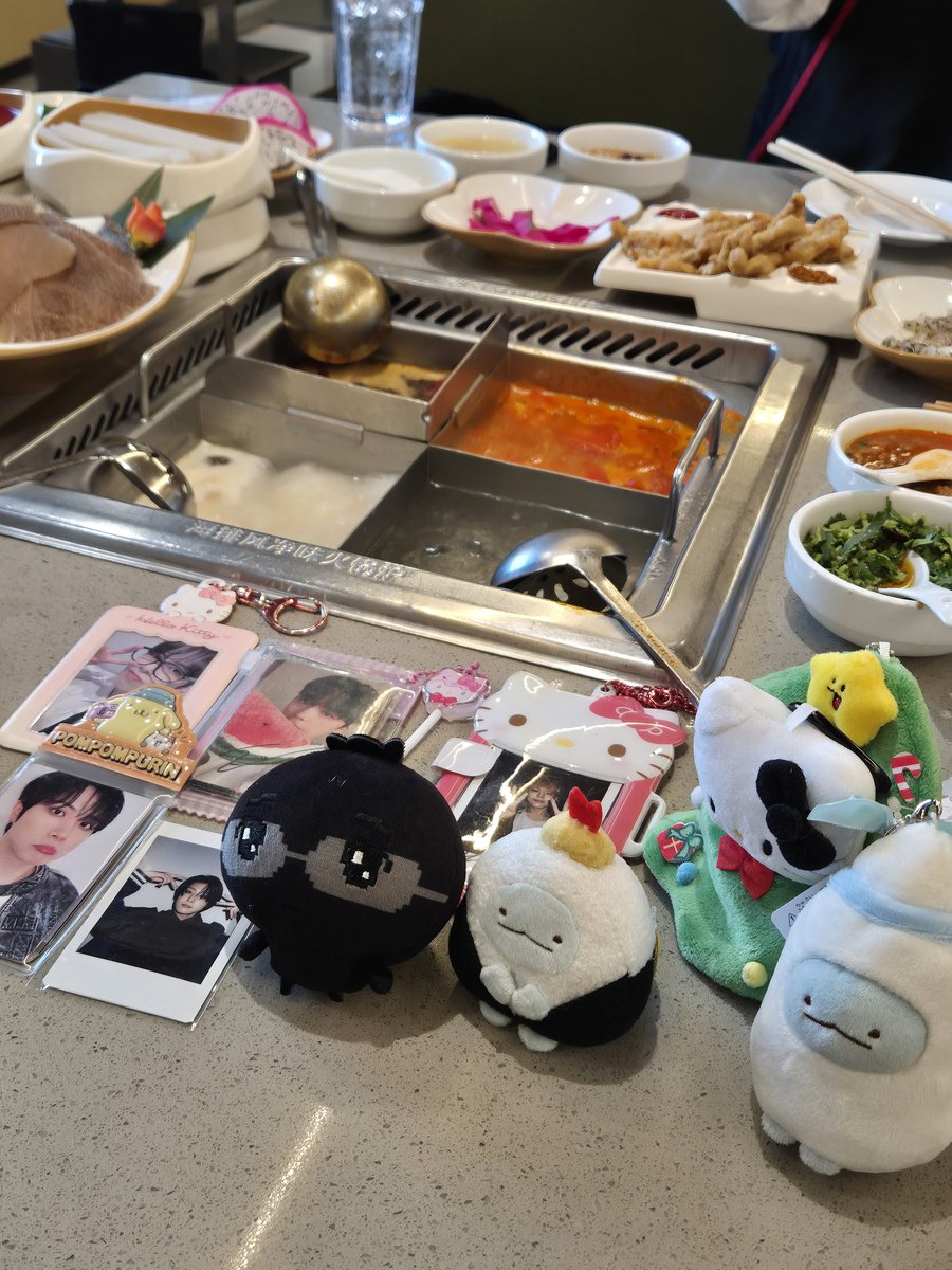 하이디라오 먹으려고 베이징 옴 😽