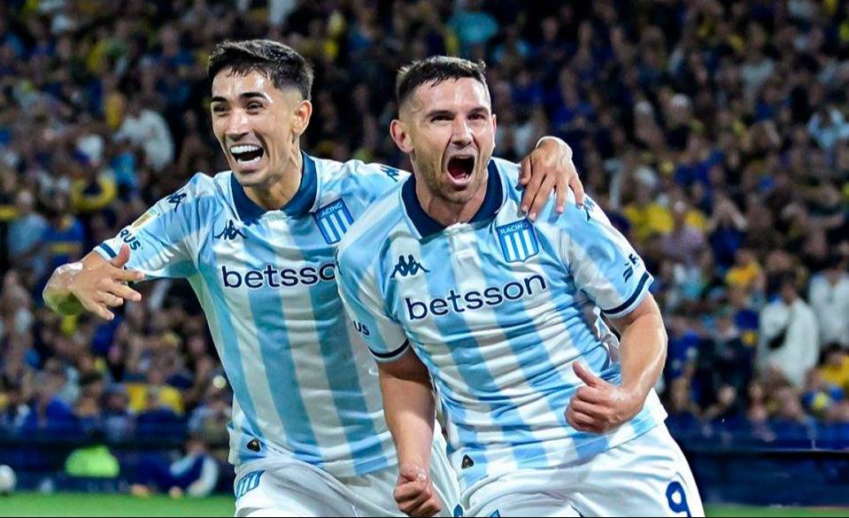 Con un gol de Maravilla Martínez, que hacía 10 partidos que no convertía, #Racing le ganó 1-0 a #Boca en la Bombonera; con este resultado, #River jugará la Copa Sudamericana. La Academia enfrentará en la final al ganador del partido que juegan hoy a las 17, Gimnasia-Estudiantes.