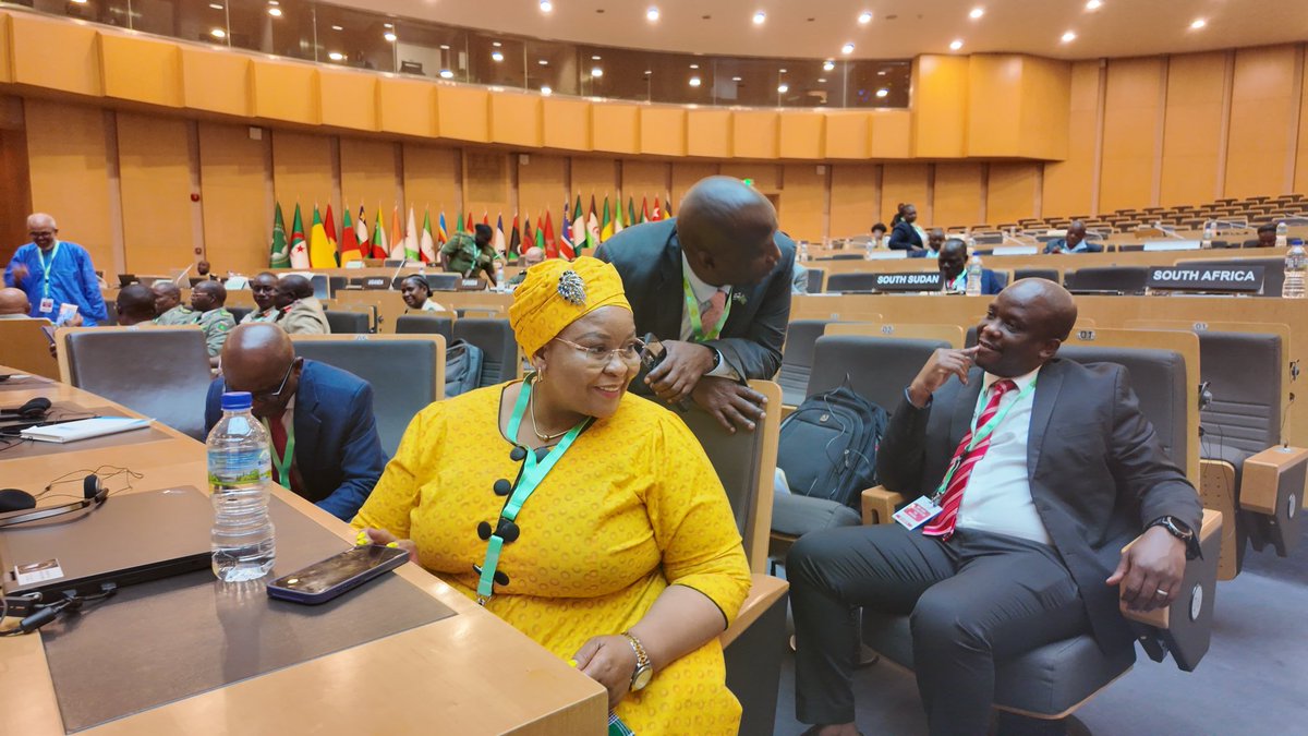 AUC_PAPS's tweet photo. Ongoing: Experts Meeting of the 17th Ordinary Session of the #STCDSS. The STCDSS - meeting at the levels of Experts, Chiefs of Defence Forces and Ministers - serves as a key #AU Policy Organ guiding the @_AfricanUnion on defence, safety and security. 📍AU HQ https://t.co/BJsJbmwbv8