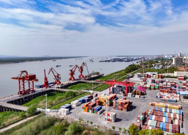 sinosteel's tweet photo. From January to November 2025, China’s import and export data of steel, rare earths, automobiles, household appliances, iron, aluminum, coal, copper, etc. 2. Rare earth
Ithe cumulative exports were 58,193.1 tons, a year-on-year increase of 11.7%.
More : https://t.co/8NhW8NwXex https://t.co/I1gX36s40d