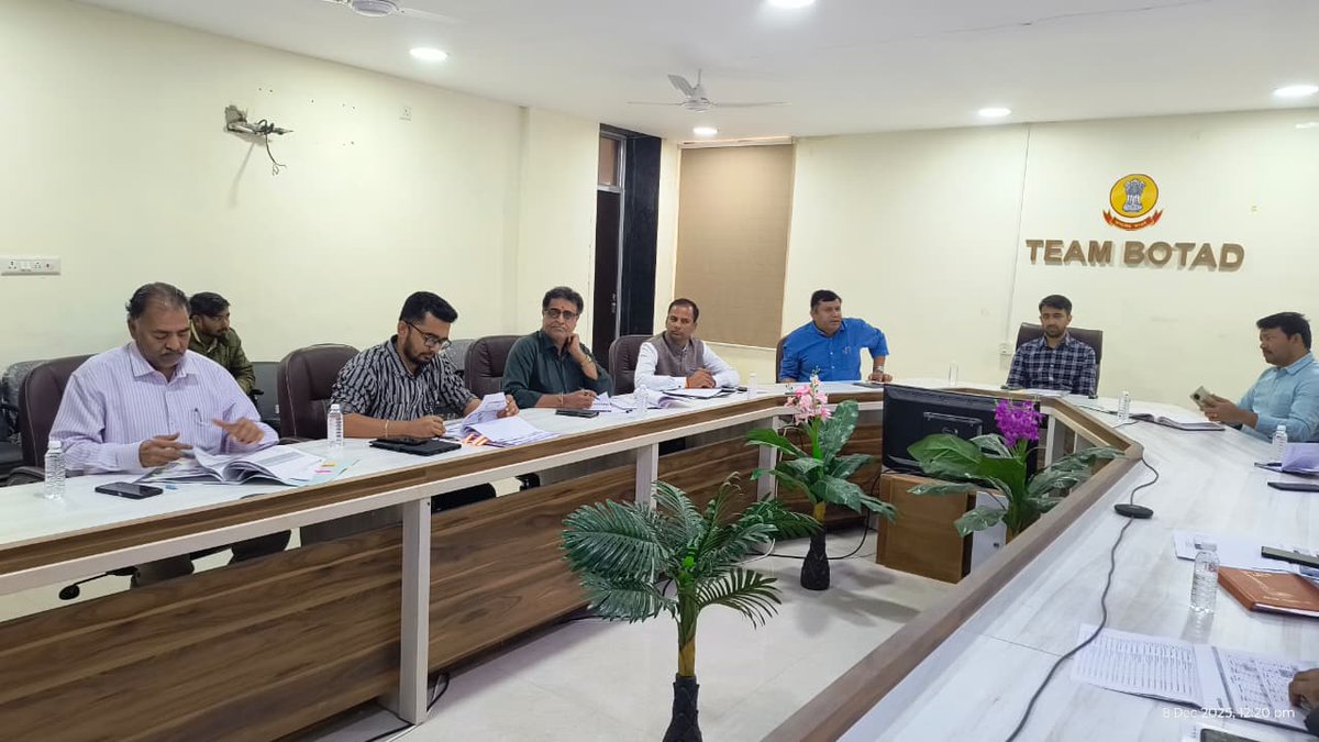 જિ.પં.બોટાદ ખાતે તાલુકા વિકાસ અધિકારીશ્રીઓની સમિક્ષા બેઠક યોજવામા આવી. જેમા ૧૫મું નાણાપંચ <a href="/15thFinCom/">Finance Commission of India</a>, કરવેરા વસુલાત, PMAY(G), SBM (G), PG portal,તેમજ મનરેગા યોજનાની સમિક્ષા કરવામાં આવી

<a href="/CMOGuj/">CMO Gujarat</a>
<a href="/GujPRHDept/">Panchayat, Rural Housing & Rural Dev. Department</a>
<a href="/GujDCoffice/">Guj DCoffice</a> 
<a href="/Nimu_Bambhaniya/">Nimuben Bambhaniya</a>
<a href="/Rivaba4BJP/">Rivaba Ravindrasinh Jadeja</a>
