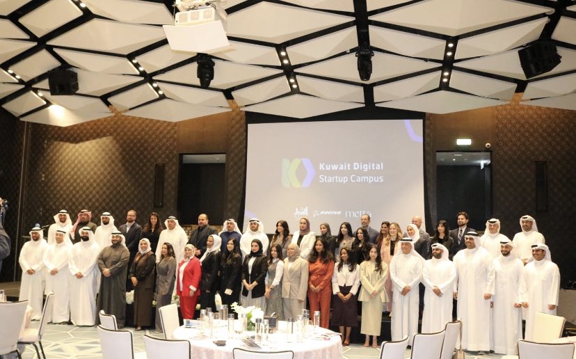 الهيئة العامة للشباب تختتم برنامج (ما قبل المسرعة) بالتعاون مع شركة بوينغ وتُخرّج دفعة جديدة من المشاركين في برنامجين لتعزيز بيئة الابتكار والاستثمار
- الوكيل المساعد بالتكليف غازي الجلاوي: البرنامجان يأتيان ضمن نهج متكامل للاستثمار في الطاقات الوطنية
 ow.ly/a8My30sRNh1