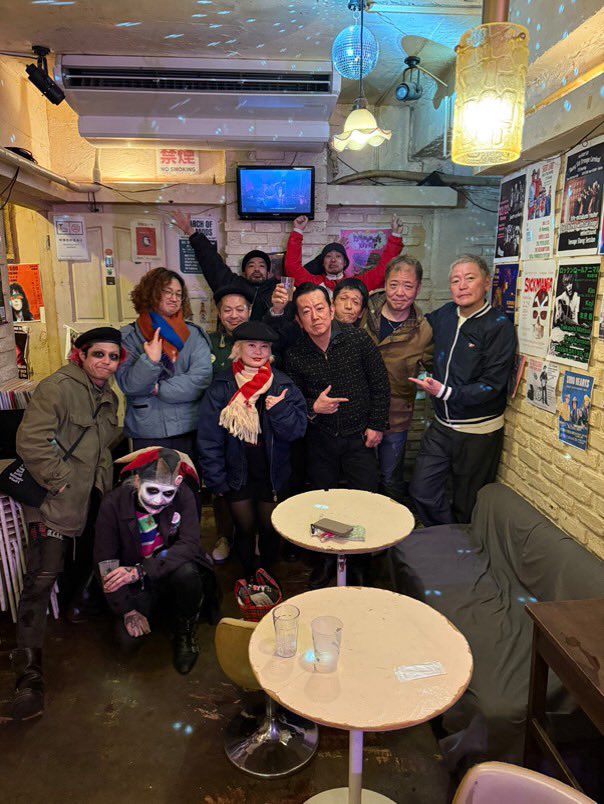 SANDIESTのサポートをさせていただきました。ここ最近は仕事と音楽のスケジュール調整のために新しいサポートはお休みかなと思って断っていたのですが、久保さんからこのお話をいただき何か縁を感じたので引き受けることに。