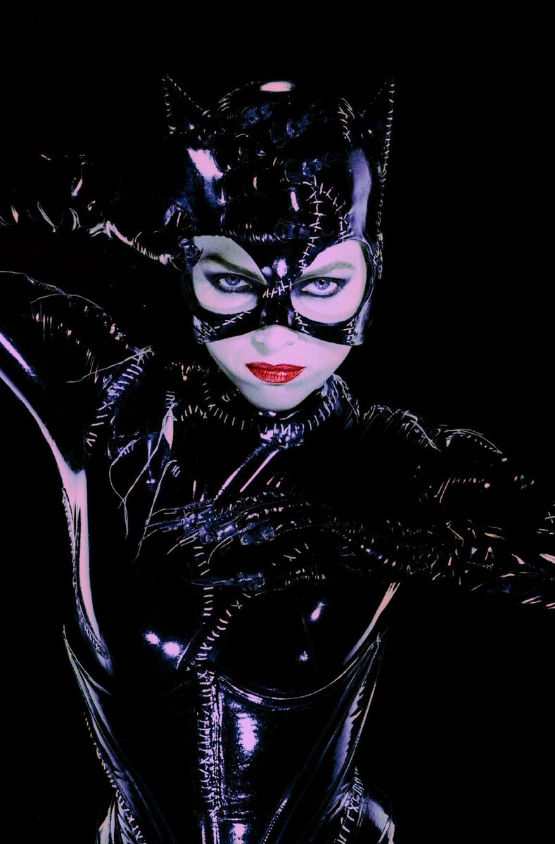 artofcatwoman's tweet image. batman returns (1992)