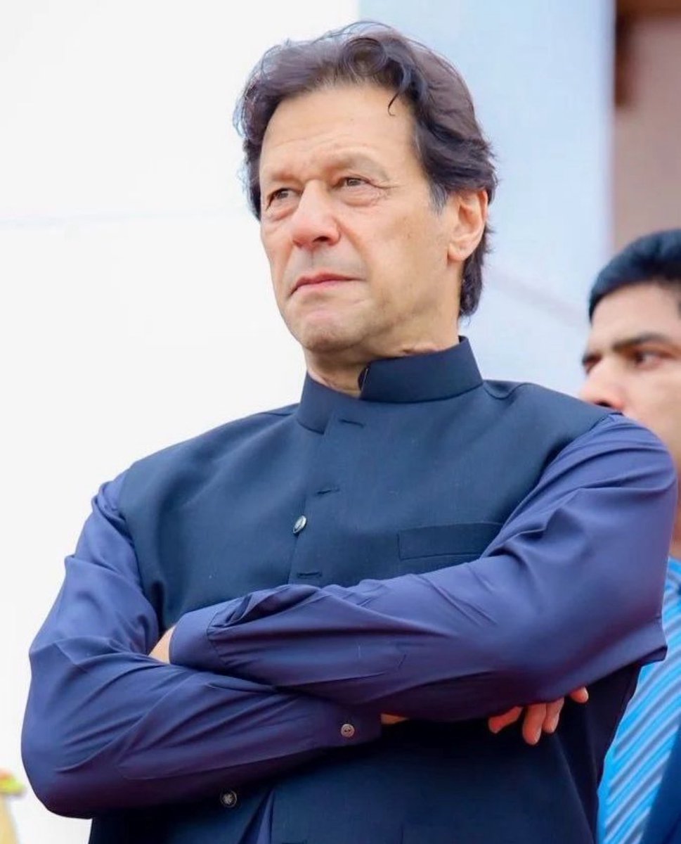 PTIOfficialSKT's tweet image. مشکلیں آئیں، زنجیریں لگی، مگر ارادہ آج بھی قائم ہے۔
#ImranKhanForPakistan
