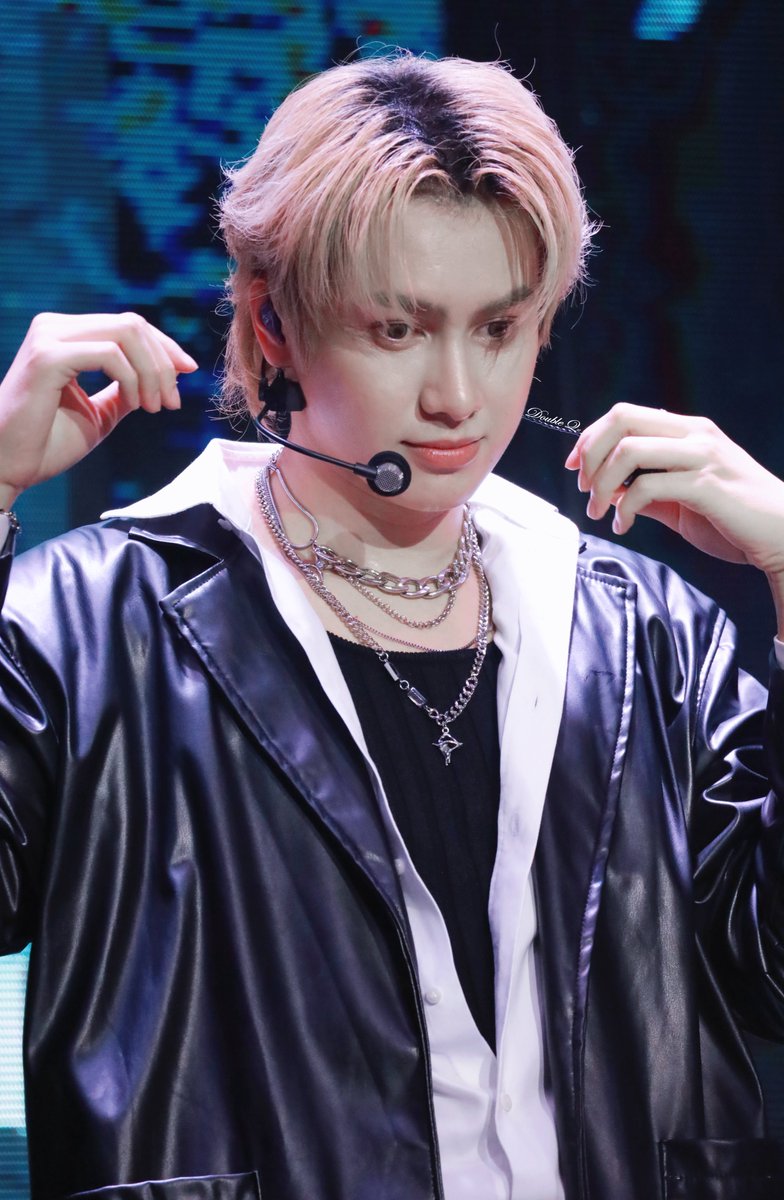 DoubleQ97's tweet photo. 𝟚𝟘𝟚𝟝.𝟙𝟘.𝟙𝟡
萌🥺
SmartCSNP in Nanning
𝔻𝕠 𝕟𝕠𝕥 𝕔𝕦𝕥 𝕞𝕪 𝕔𝕣𝕖𝕕𝕚𝕥 𝕋𝕙𝕩.
@smart_csnp
#CSNP #csnp_21
#Smartchisanupong
#SmartCSNPNanningParty
#SmartCSNP1stMiniAlbumFM https://t.co/CD1oRnIs83