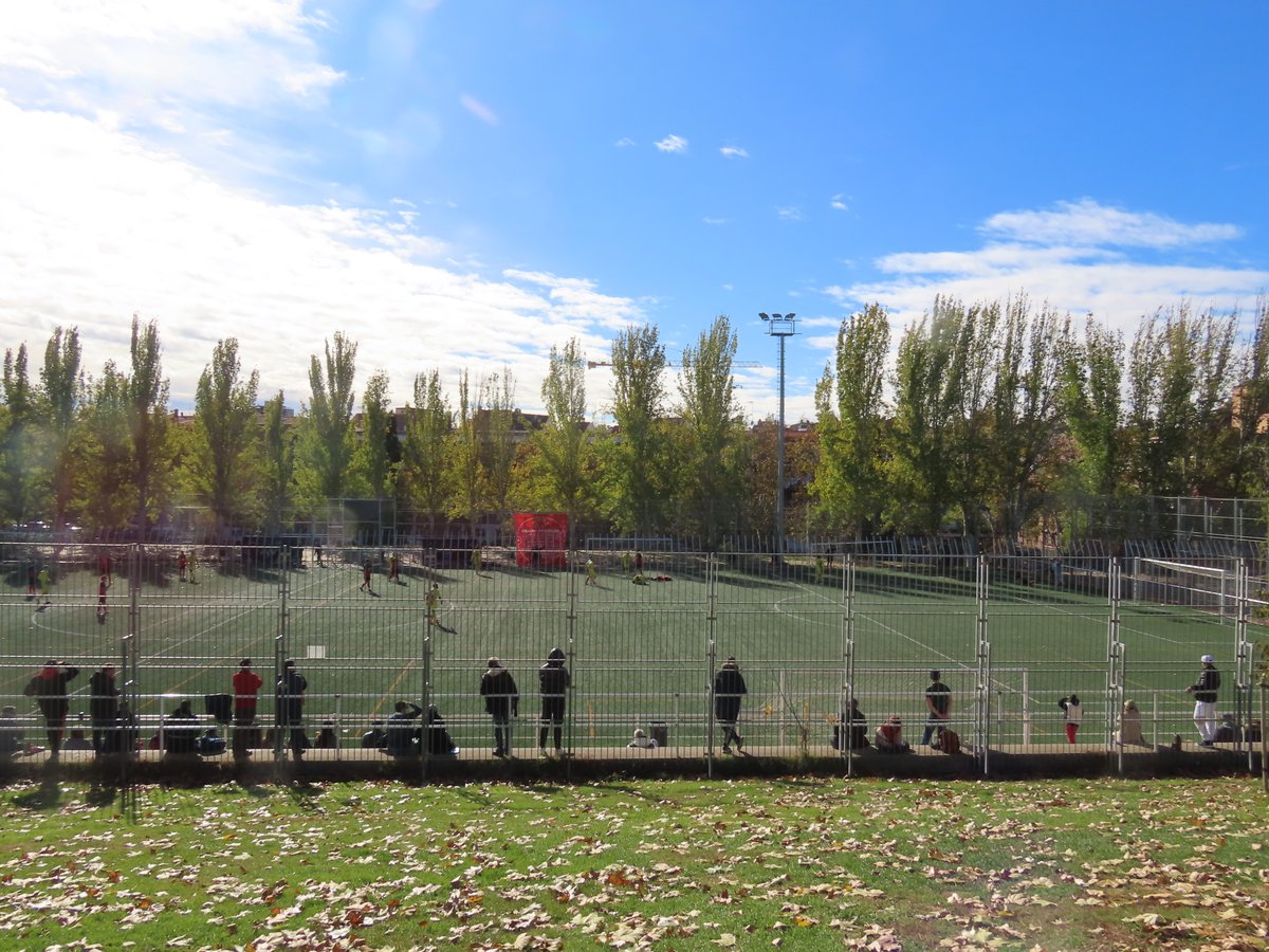 LesterEDrake's tweet image. 3rd v 1st on the fringe of Parque San Isidro - Top match, which could have gone either way and the home side won with a couple of fine strikes!😀🥳

⚽️ @efvillademadrid v @advillaverde 
🏆1a Regional G6 (8th🇪🇸)
🏟️San Martin de Porres
💶FREE
📅30.11.25