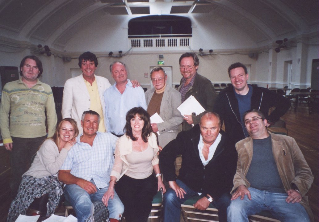 vickimichelle's tweet photo. Happy Heavenly Birthday Peter Blake. Fab actor, lovely man. Fun working together on tour in Funny Money, great cast. So many laughs #PeterBlake @GilesWatling #PatricKearns @SallyAnMatthews @ellison456 #DavidCallister #DavidNorth, #IanDickens #TerryOSullivan #DearJohn #MondayVibes https://t.co/da7OgkZcEq