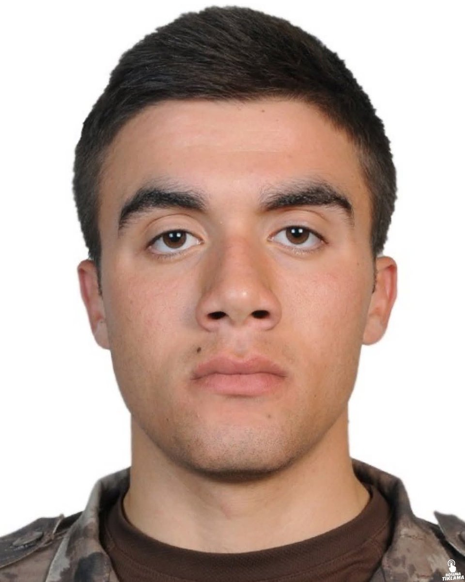 📌 İstanbul Çekmeköy'de narkotik operasyonunda çıkan çatışmada ağır yaralanan polis memuru şehit oldu.

Şehit düşen polisimiz Emre Albayrak: