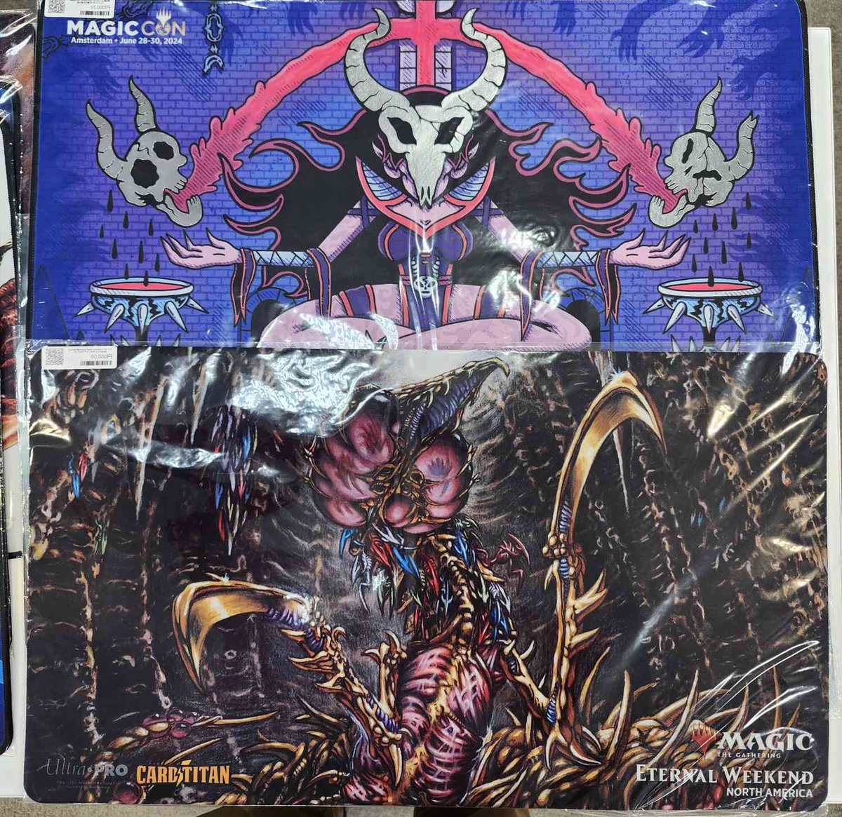 商品情報】 晴れる屋日本橋店ではプレイマット祭り開催中☀️ クールな