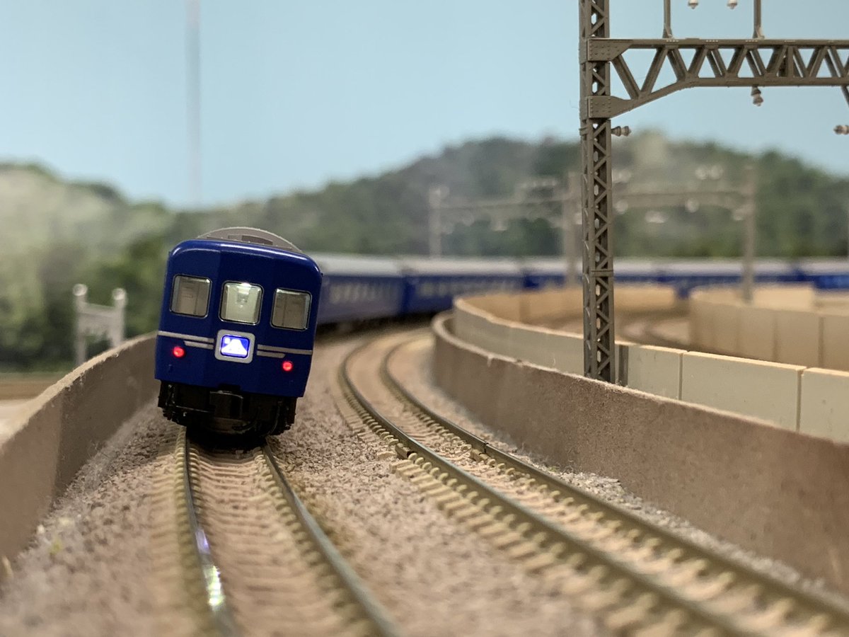 【大阪】本日ご来店のお客様③

EF66の富士ブルートレインです！！！笑

#Re_Color #リカラー #鉄道模型 #Nゲージ #レイアウト #ジオラマ #miniture #miniature #diorama #大阪リカラー #レンタルレイアウト