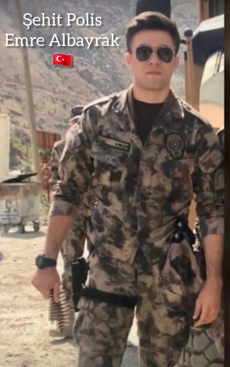 🇹🇷🇵🇸🌹istanbul Özel Harekat Şube Müdürlüğü kadrosunda görevli Polis Memuru Emre Albayrak, Çekmeköy’de uyuşturucu operasyonu sırasında açılan ateş sonucu yaralanmış, kaldırıldığı hastanede yapılan tüm müdahalelere rağmen kurtarılamayarak şehit olmuştur.

Şehidimize Allah'tan
