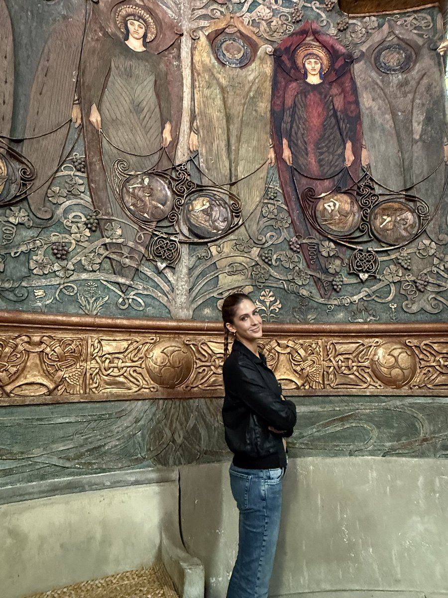 bianca_nobilo's tweet photo. History Uncensored is coming soon to YouTube & Spotify. Nothing stays buried forever…

My Year 3 report said I wanted to be a “historian and history presenter.”
I’m still that kid (minus the orthodontics).

Now, to my continued disbelief, I get to spend my weeks buried in books, talking to world-class experts whose work I’ve loved since university, tracing the taboo, contested and long-hidden threads of the past.

Maps, myths and footnotes are my happiest place - and the BEST bit is, now I get to bring you into it.

Step into my paper-strewn study of book towers, peculiar relics and other questionable acquisitions…
