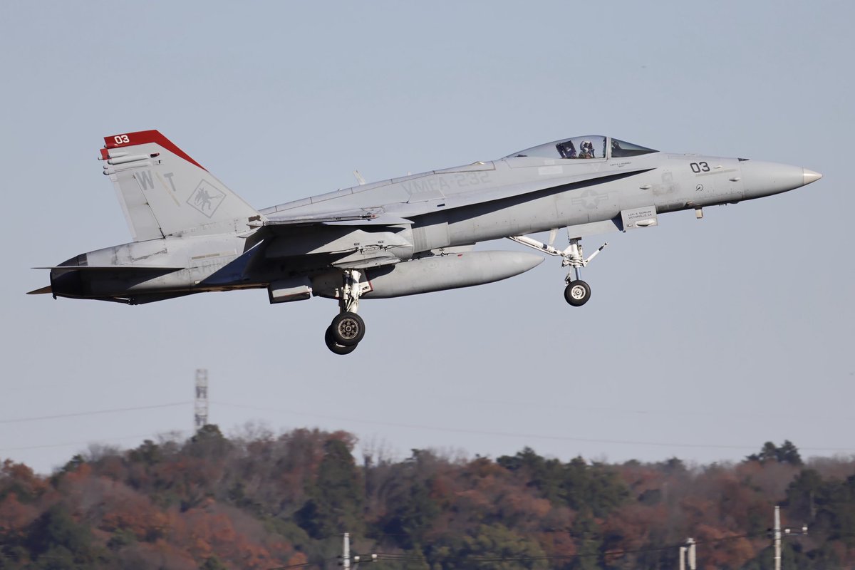 plusty11's tweet photo. 横田基地
2025/12/07 2nd local
R/W18 ↓
#横田基地
#devil71
#fa18c https://t.co/6JjCEWRTbE