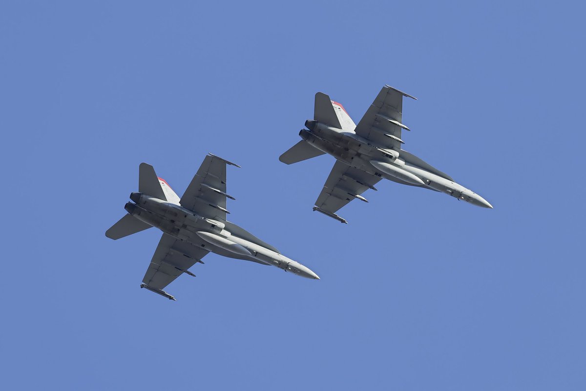plusty11's tweet photo. 横田基地
2025/12/07 2nd local
R/W18 ↓
#横田基地
#devil71
#fa18c https://t.co/6JjCEWRTbE