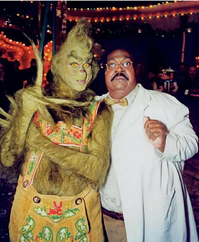 BobaFettANHSE's tweet image. #jimcarrey has a visit from #eddiemurphy on the film set of #thegrinch with both in full costume - the two movies were being filming at the same studio lot. 😂😂😂