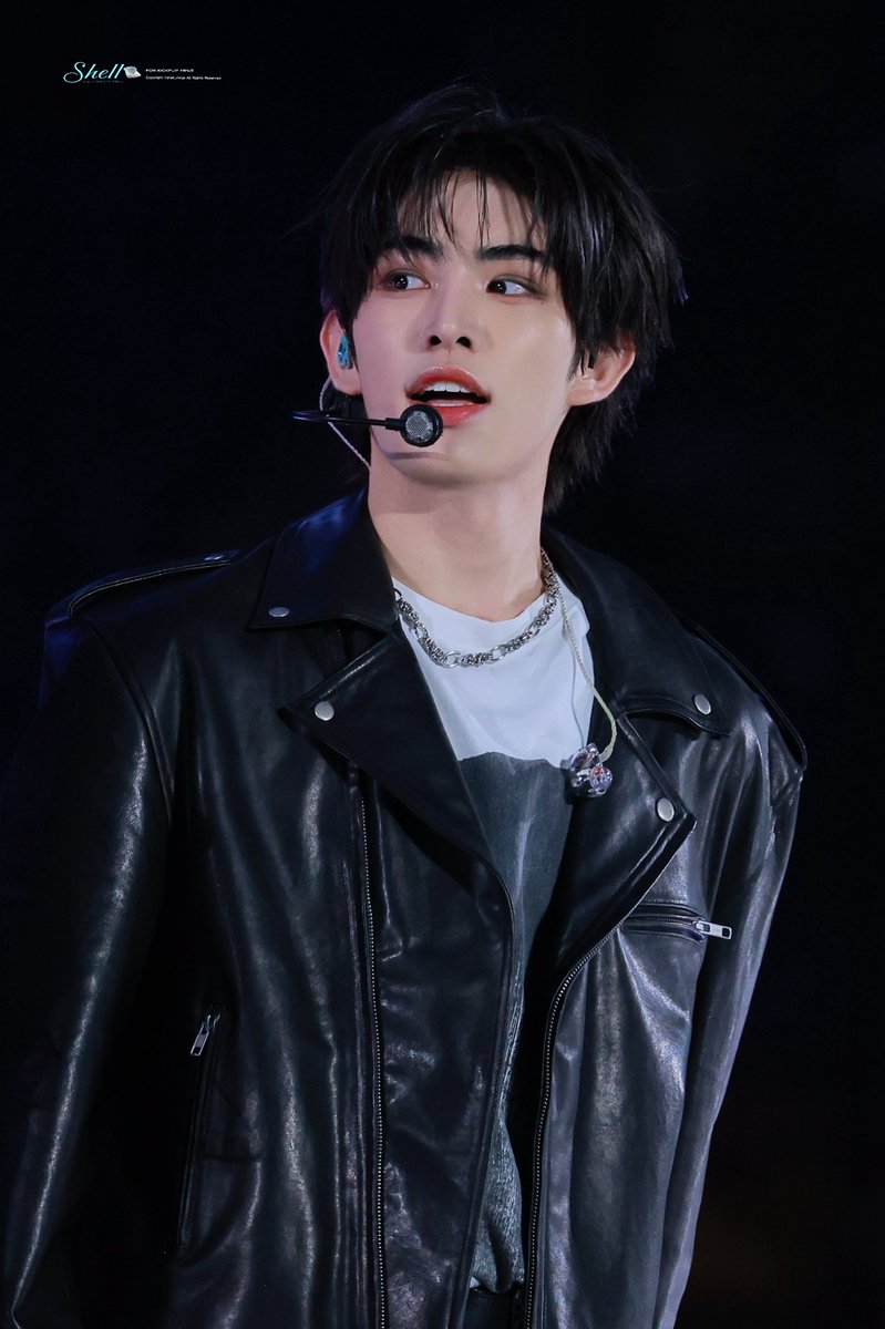 shell_minje's tweet image. 251207 ACON

#킥플립 #KickFlip #민제 #MINJE