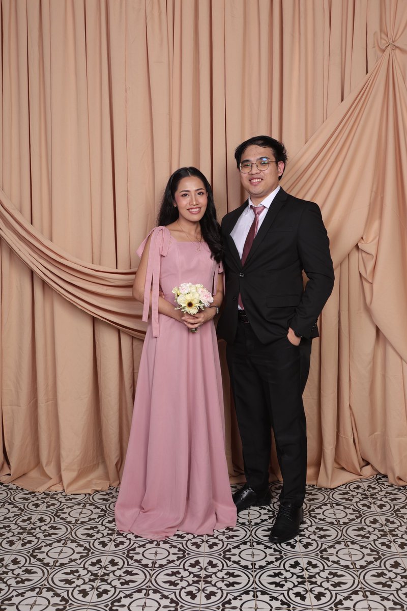 EllaaaaMaeeee's tweet photo. Awkward awkward cuties happy https://t.co/dWjh2iPNA1