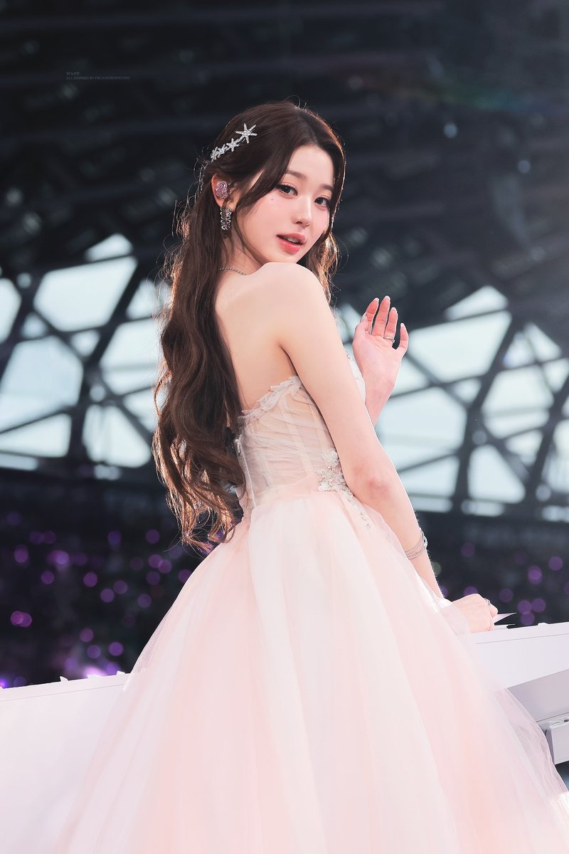 no context wonyoung tweet media