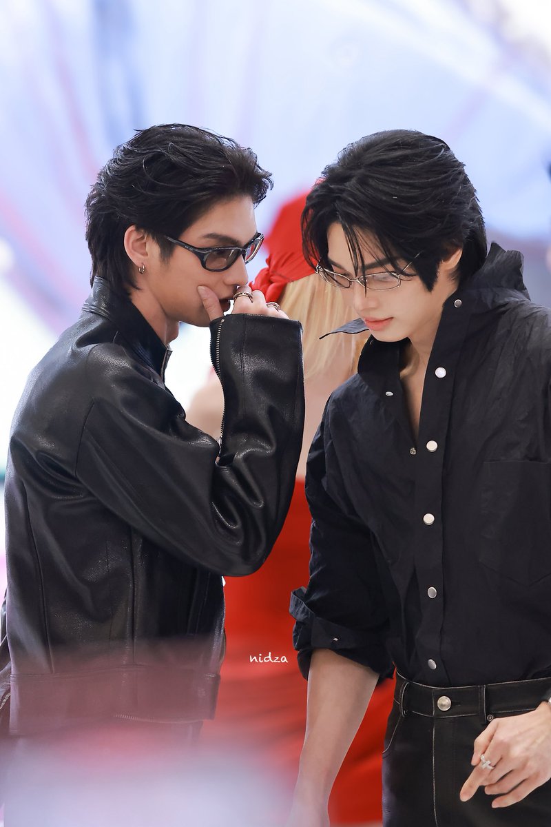 P_kibki's tweet photo. สุดท้ายต่อให้เราไปเจออีกกี่คู่ วันนี้มันก็ทำให้รู้ได้ว่าคู่นี้คือที่หนึ่งในใจเลย ยังเป็นที่หนึ่งเสมอ และตลอดไป เค้าอยู่ด้วยกันมันดีมาก ตำนานของจริง และตลอดไป 🦊🐇💚🤍 

#ไบร์ทวิน https://t.co/BhakuRv9Y5